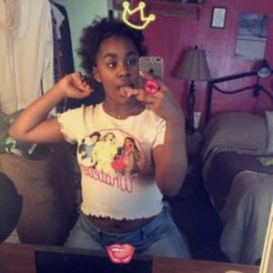 Meet your Posher, Michaela